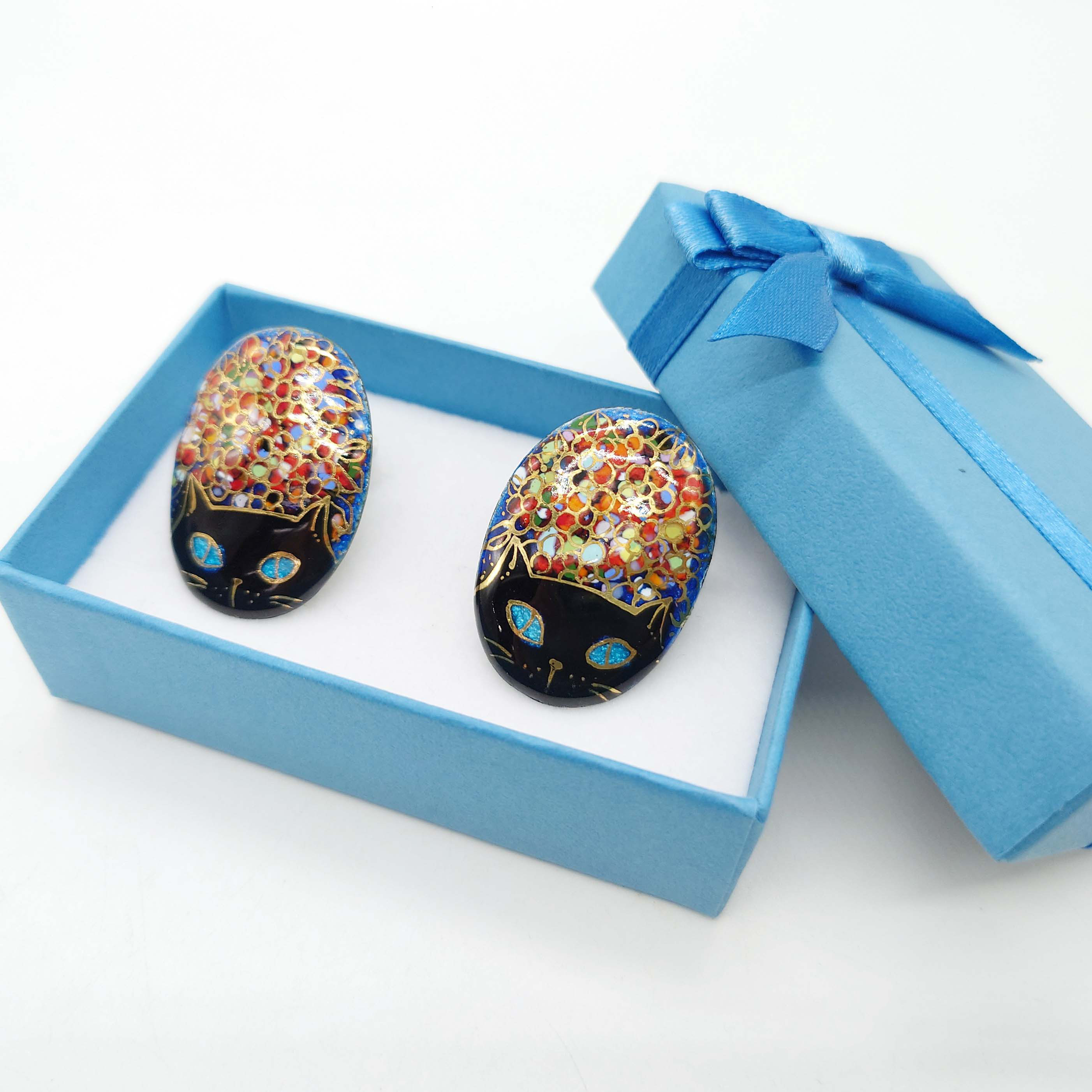 夜のお散歩猫（黒猫）の七宝焼イヤリング【受注制作】