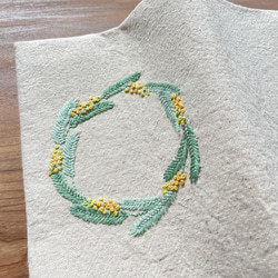 感謝を贈る ミモザ刺繍のブックカバー 6枚目の画像