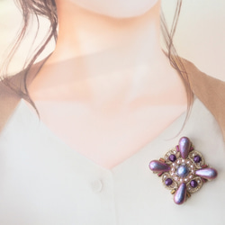 ビーズ刺繍ブローチ（モチーフレース/チェコビーズ/ラベンダー/紫） 3枚目の画像