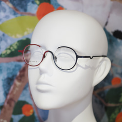 《オールチタン素材》ツインカラー フレーム｜赤×黒｜老眼鏡・だてメガネ・近視用・遠近・サングラス作成OK 3枚目の画像