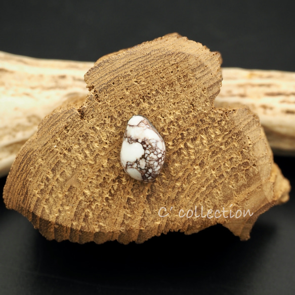 9,15ct White Turquoise ワイルドホース ターコイズ WH-11 ルース 天然石 ハンドメイド材料 1枚目の画像