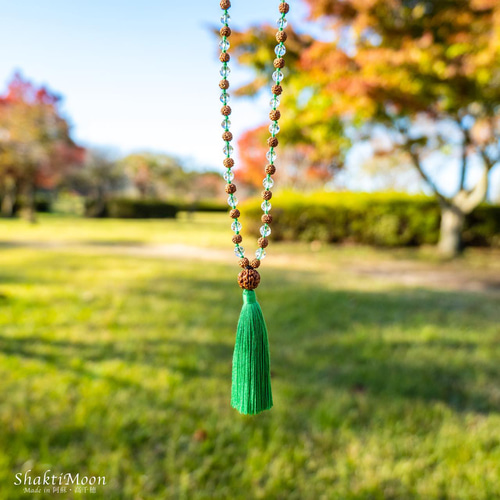 ヒマラヤ水晶×菩提樹(ルドラクシャ)　マーラー 圧倒的な輝き！宝石質 極上キラキラカット水晶×ルドラクシャ】高品質