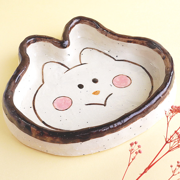 [陶器]猫さんのフードボウル[白猫 皿] 1枚目の画像