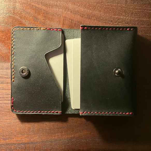 カードケース/オイルヌメ革（一点物）黒+キャメル（039） 5枚目の画像