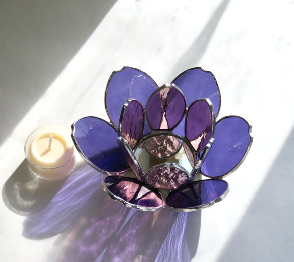 ステンドグラス ＊紫のアネモネのキャンドルホルダー＊ 13枚目の画像