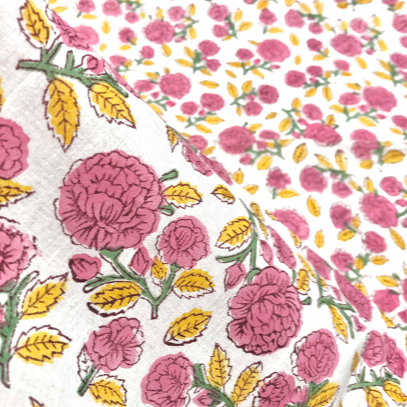 【50cm單位】白粉紅花黃葉印度手工塊印花布料棉質 第5張的照片