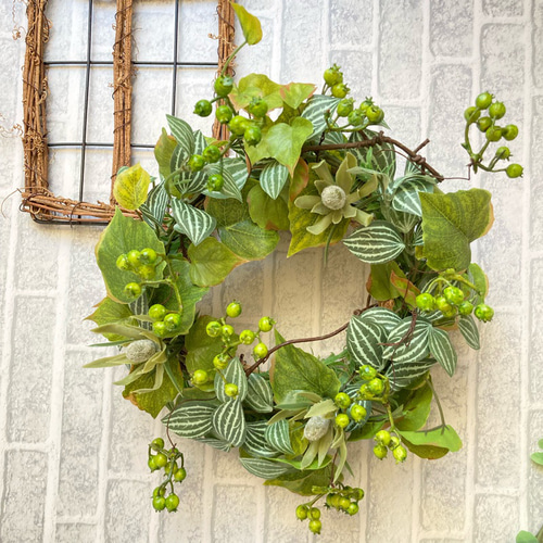 行き先決まりました　夏の彩りリース　小さな花と緑 行き先決まりました 夏の彩りリース 小さな花と緑 行き先決まりました