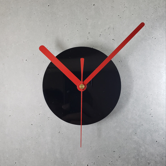 壁掛け時計　ブラック/レッド　～プレゼントに～ 1枚目の画像