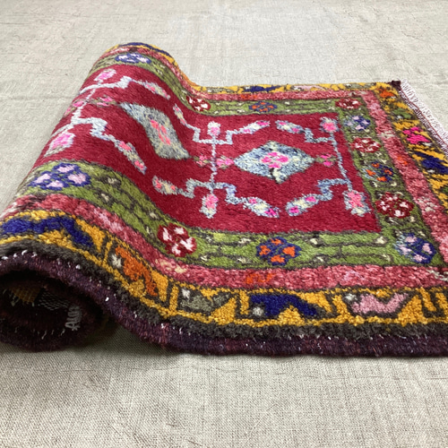 ビンテージ絨毯　手織りトルコラグ 楽天市場】トルコ 手織り絨毯 189×99cmコンヤ地方のフラワーメダリオン