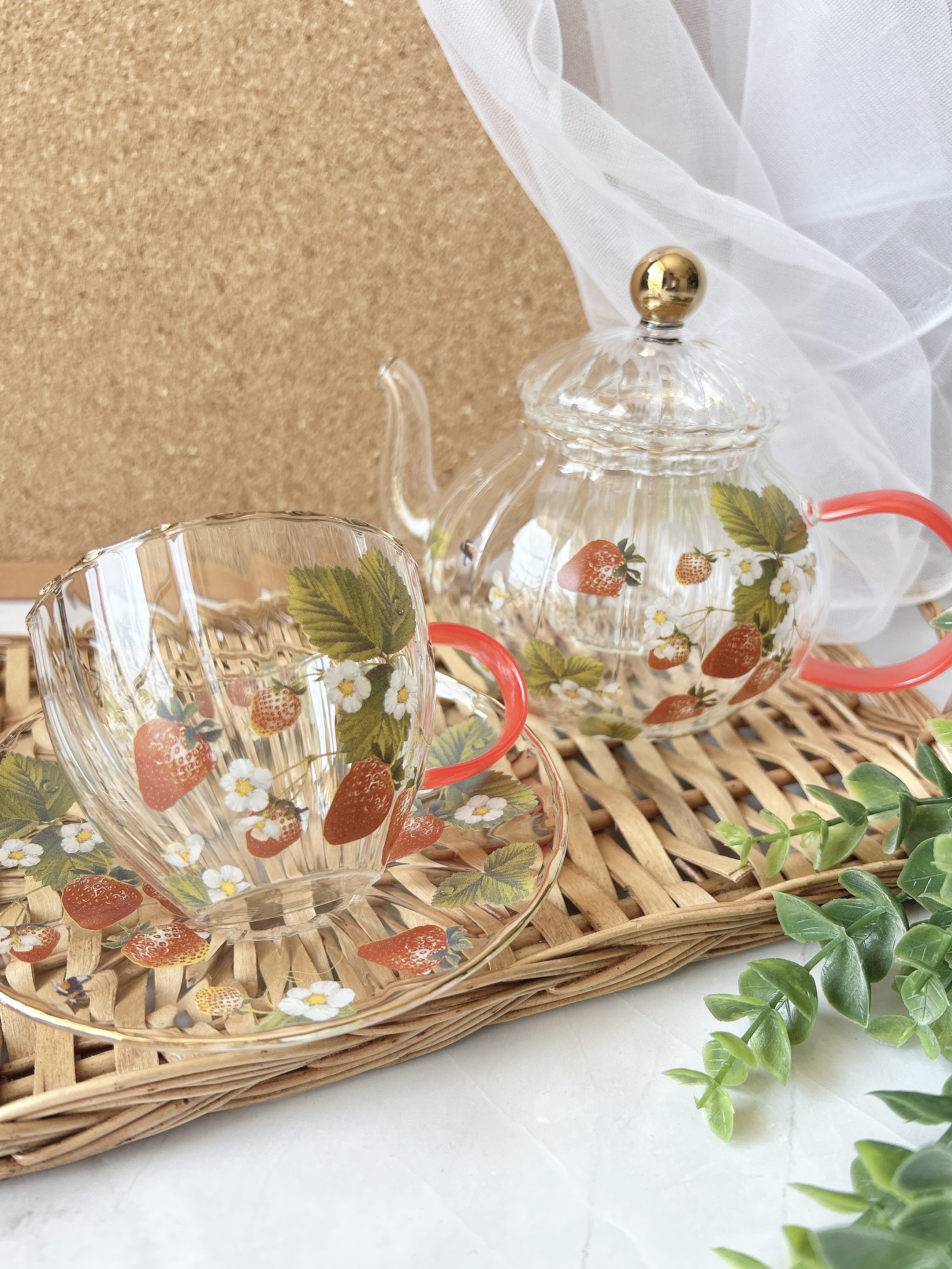 ストロベリーフェスティバル・耐熱ガラスのティーセット