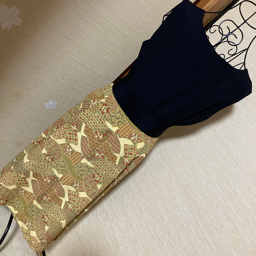 彩　着物リメイク♪ 未使用黒留袖からタックワンピース❣️ 彩 着物リメイク♪ 黒留袖からタックワンピース❣️ - メルカリ