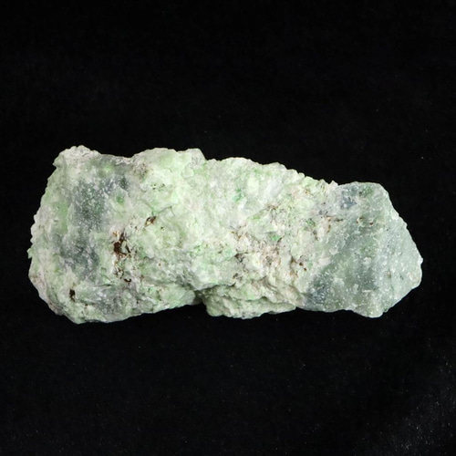 北海道 日高翡翠 ヒスイ 原石 188g 【榎本通商79421】 天然石 榎本通商