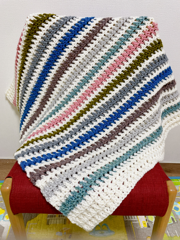 85cm×130cm 赤×カラフル モチーフ編み大判ブランケット