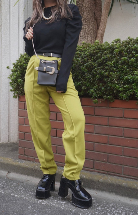 One Tuck Tapered Pants (light green) ロングパンツ グリーン 緑 カジュアル 1枚目の画像