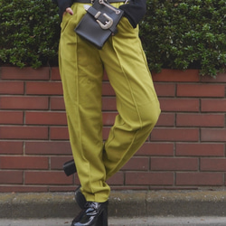 One Tuck Tapered Pants (light green) ロングパンツ グリーン 緑 カジュアル 3枚目の画像