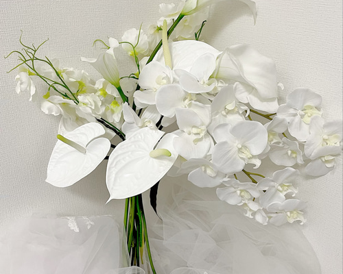 ブーケ・ブートニア Luri 楽天市場】ウエディングブーケ/ユリキャスケードブーケ