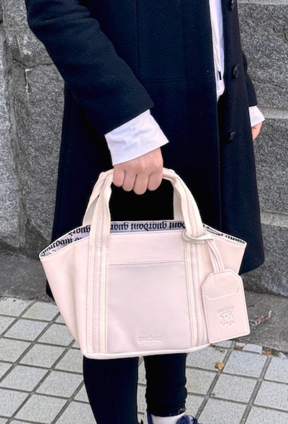 【New】 ぱすてるシリーズ ☆ポーチ付き☆ ラインHAND-bag  ( IVORY ) 12枚目の画像