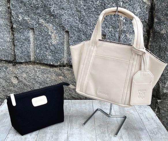 <50%OFFSALE> ぱすてるシリーズ ☆ポーチ付き☆ ラインHAND-bag  IVORY 1枚目の画像