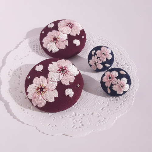 桜の刺繍ブローチ ブローチ なみのいろ 通販 17246002｜Creema