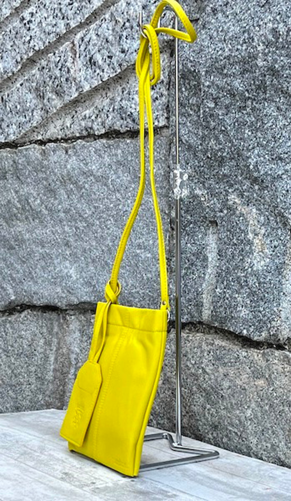 <50%OFFSALE> ぱすてるシリーズ ☆スマホショルダー☆ ソフトPHONE-bag  YELLOW 4枚目の画像