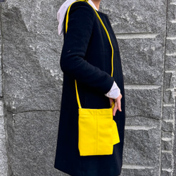 <50%OFFSALE> ぱすてるシリーズ ☆スマホショルダー☆ ソフトPHONE-bag  YELLOW 1枚目の画像