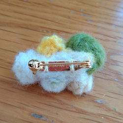 羊毛フェルトのお花ブローチ❀ 2枚目の画像