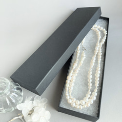 【オフホワイト】バロック淡水真珠のロングネックレス 9枚目の画像