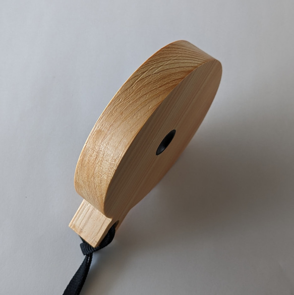 チェロ・エンドピン響板（円形タイプV1）／エンドピンストッパー／ヒノキ／木材床用／2403 3枚目の画像