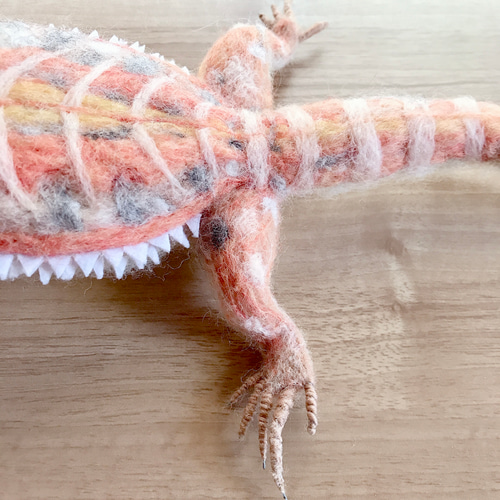 フトアゴヒゲトカゲorange 羊毛フェルト 羊毛フェルトで爬虫類「とか源