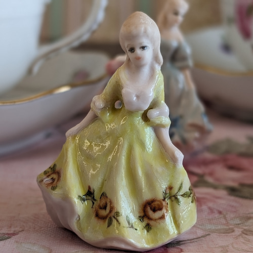 陶器エッグアート人形 陶器エッグアート人形