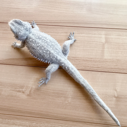 フトアゴヒゲトカゲ Zero 羊毛フェルト 羊毛フェルトで爬虫類「とか源