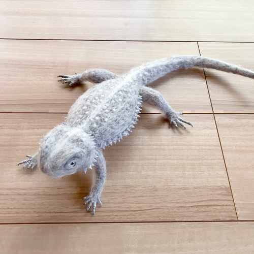 フトアゴヒゲトカゲ Zero 羊毛フェルト 羊毛フェルトで爬虫類「とか源