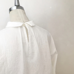 こかげシャツ　コットンキャンブリック　花刺繍　オフホワイト　　＊暮らしの店sacchi＊ 4枚目の画像