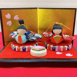 ひな祭り 木製飾り 青と赤の人形 ひな祭り 木製飾り 青と赤の人形