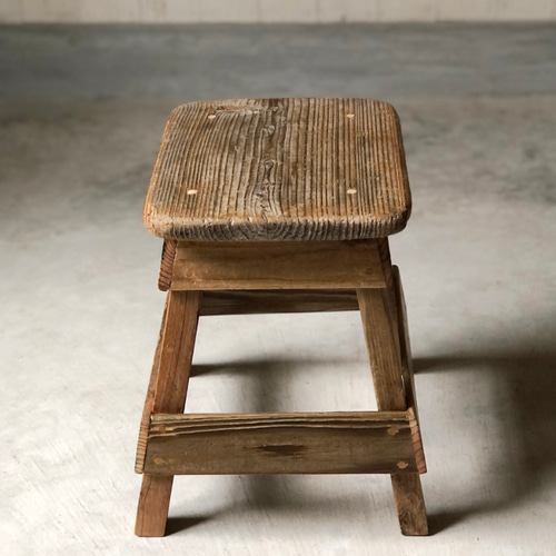 流木のスツール-3