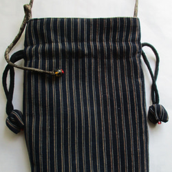７５９４　唐桟縞の着物で作った手提げ型の巾着袋　＃送料無料 1枚目の画像