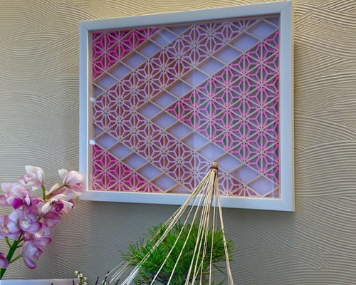 アンティーク組子細工。壁飾りに。 楽天市場】組子欄間調インテリア壁飾り 【角麻の葉帯柄】 組子