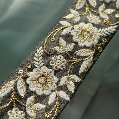 【本日限定】インド刺繍リボン　ロール販売　⑤ 楽天市場】インド刺しゅうリボン 50cm計り売り 刺繍リボン 2.5cm幅