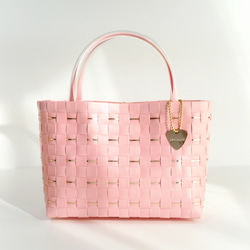 プラカゴバッグ 受注製作〜プラかごバッグ☆ブラックxホワイト フラワー☆ かご