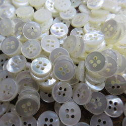 白蝶貝のボタン　11.5mm   No.123 (4穴）　20個 10枚目の画像