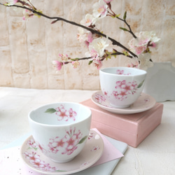 桜が香る♪湯呑みとプチ・プレートセット 湯呑み Serene-Life 通販