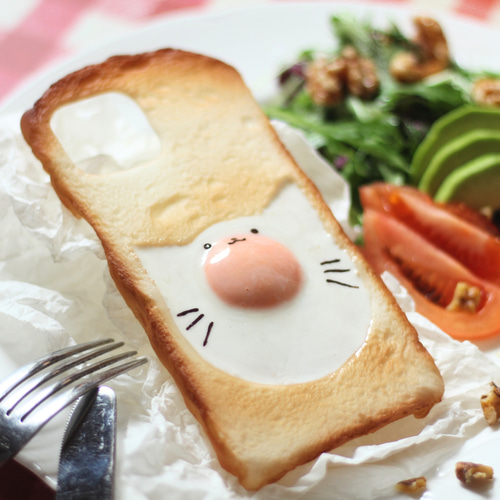 受注生産1カ月待ち〈スマホ全機種対応〉猫さん目玉焼きの