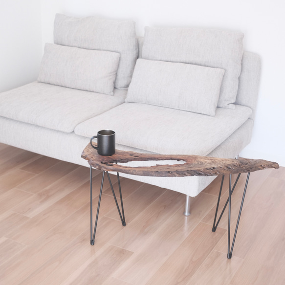 欅のテーブル / コーヒーテーブル / サイドテーブル / table / 一枚板 / 無垢材 1枚目の画像