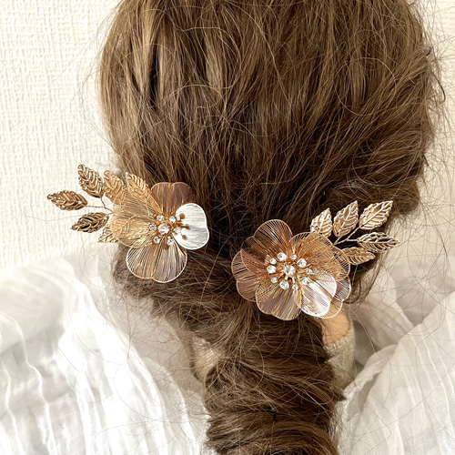 髪飾り ヘッドドレス ヘアアクセサリー 花と葉 ビジューコーム