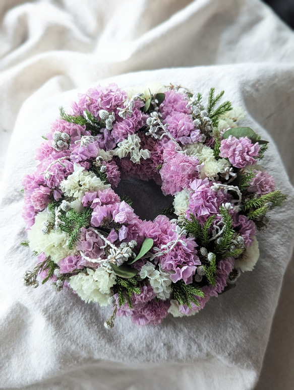 1.スターチスまん丸リース 1.スターチスまん丸リース