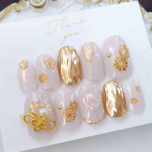 白無垢や色打掛、前撮りにも◇アイシングホワイトと金のミラーアートの