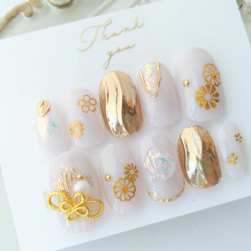 白無垢や色打掛、前撮りにも◇アイシングホワイトと金のミラーアートの