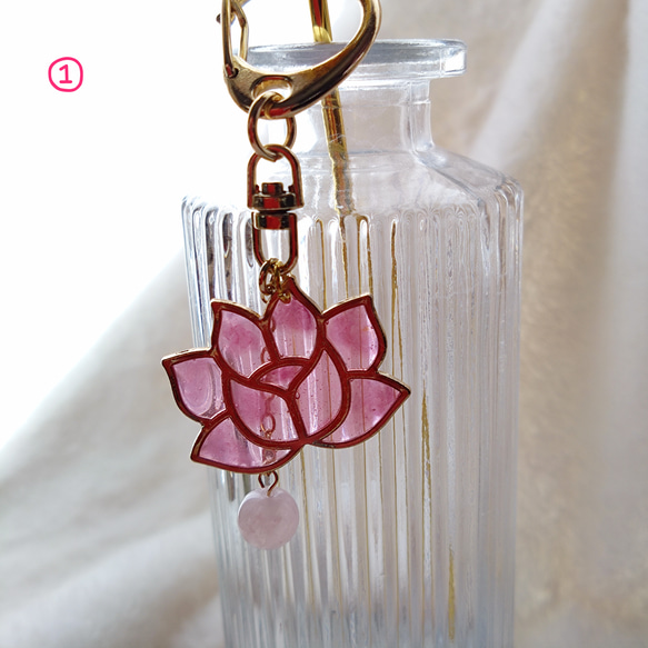 再販【チャーム】蓮の花 ピンク×ローズクォーツ キーホルダー 卵の殻
