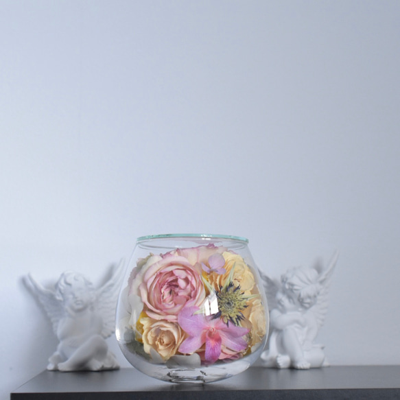「Quinny」　クイニー 薔薇と蘭とカーネーションの小さなドライフラワー　ガラスドーム 【一点モノ】 9枚目の画像