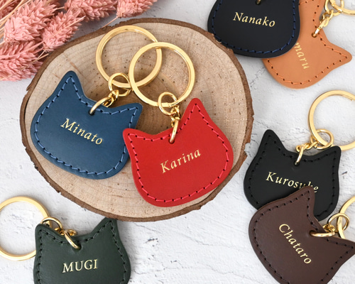 イタリア革×ゴールドカラーが上品♩愛猫ちゃんの名前も素敵 名入れが